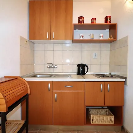 Vera No 1 Apartment *